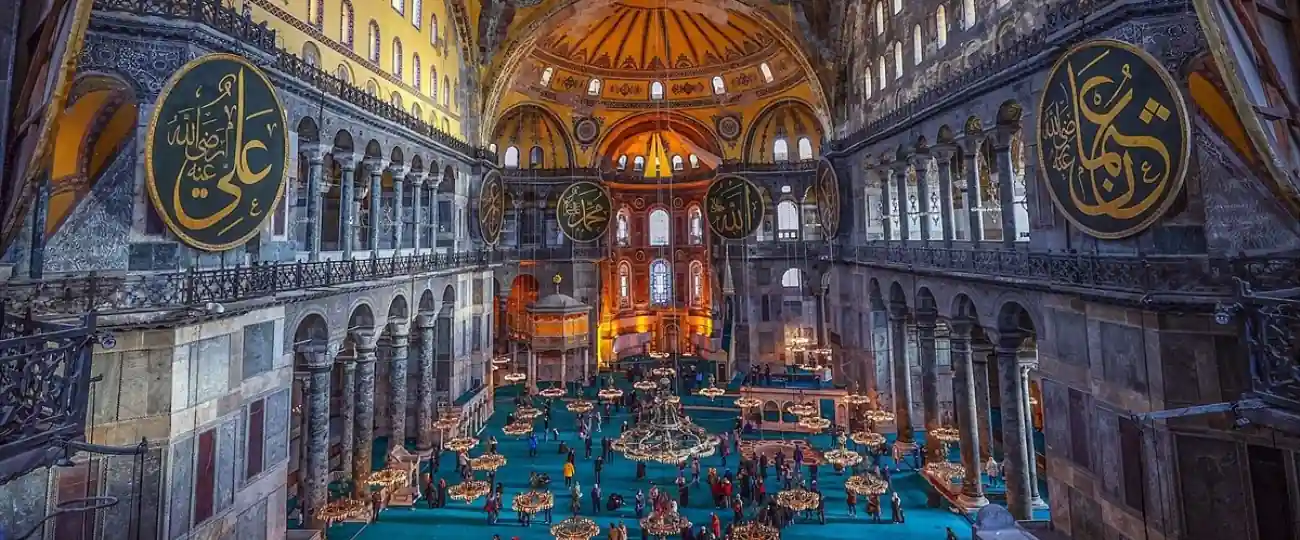 Basilica Cistern Hagia Sophia Topkapi Palace Dolmabahce Palace Combo Tickets